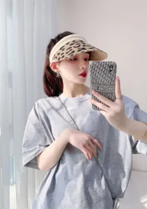 Summer leopard print empty top straw sun visor hat, stylish outdoor anti-UV beach sun hat.