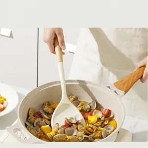 Set di utensili cucina in silicone con manico in legno di faggio, spatola antiaderente per padelle.