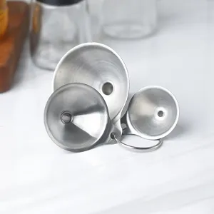 Lot d'Entonnoirs en Acier Inoxydable pour Distribution de Liquides de Cuisine avec Anneau de Suspension Outil