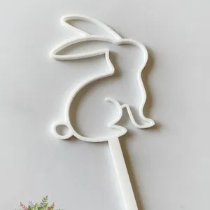 Weiße Acryl Osterhase Kuchendepper, süßes Hasen-Silhouetten-Design für Party Backen Dekoration.