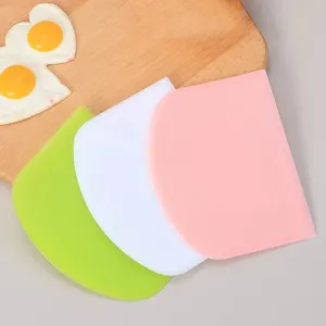 Baking Cake PE Plastic Scraper Flexible Dough Cutter Cream Spatula Kitchen Baking Tool Pastry Decorating Slicker