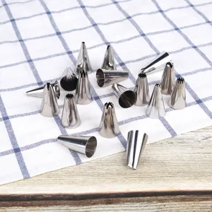 Stainless steel piping tips set for cake decorating, baking tools and icing nozzles.