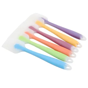 Multicolor silicone spatula set, translucent baking scraper for kitchen cake mixing tools.