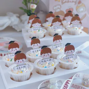 Set topper per torta di laurea, simpatici inserti in gomma morbida per feste scolastiche.