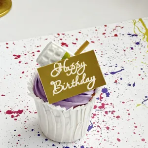 Bonita decoración de topper de cupcake Acryl Happy Birthday con acabado dorado para fiesta.