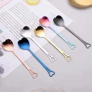Juego de cucharitas de café de acero inoxidable en forma de corazón, bonitos postres.