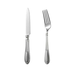 Ensemble couteau à steak et fourchette en acier inoxydable 304 avec manche vintage gaufré.
