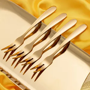 4er Set goldene Edelstahl Kuchengabeln elegante Dessertgabeln fuer den Haushalt.