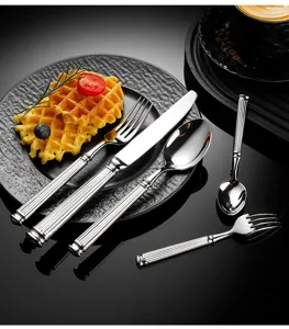 Set de couverts de table en acier inoxydable style colonne romaine couteau cuillère