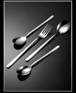 Koreanischer Stil 304 Edelstahl Besteckset, spiegelpolierter Löffel und Gabel für die Küche.