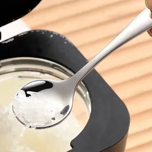 304 stainless steel condiment spoon for household kitchen seasoning and daily use.