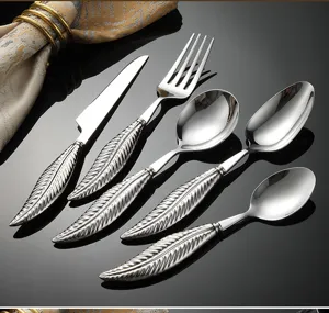304 stainless steel flatware set with unique feather handle western cutlery detail view