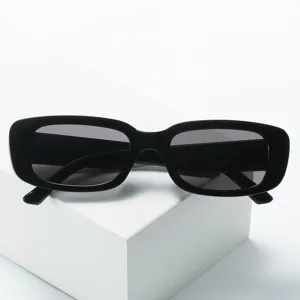 Retro Kleine Vierkante Montuur Zonnebril Dames Mode Street Snap Vintage Rechthoekige Zonnebril UV Bescherming Eyewear