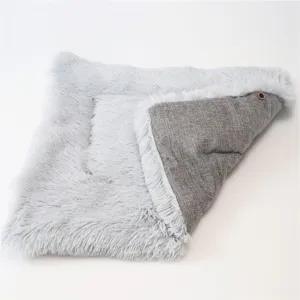 Grey plush pet cat mat soft fluffy dog bed winter warm sleeping pad for pets detail