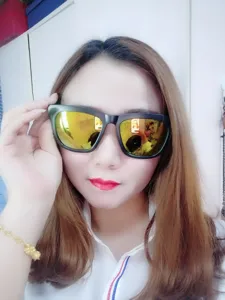Women's trendy sunglasses featuring classic black frames and stylish reflective golden lenses.