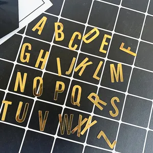 Lettres de l'alphabet en acrylique miroir doré pour gâteau, anniversaire et décoration de fête.