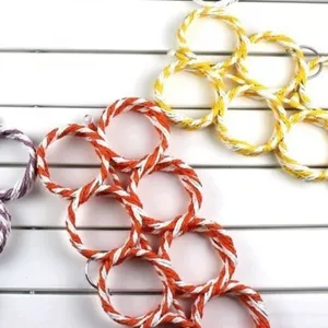 Papieren touw sjaal hanger multi-ring houder organizer voor dagelijks thuis opberggebruik.