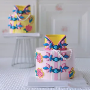 Muttertag Qipao Torte Dekoration exquisite chinesische Stil Fondant Torte Detailansicht