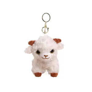 Schattige pluche schaap sleutelhanger met bruine hoorns en metalen ring voor tas en sleutels.