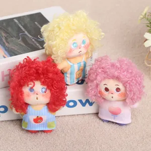 Simpatica bambola riccia soffice ciondolo peluche borsa fascino portachiavi regalo carino