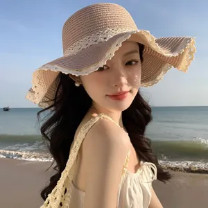 Chapeau de Paille d'Ete pour Femme avec Bordure en Dentelle Anti-UV pour la Plage
