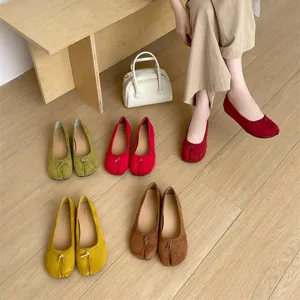 Ballerines Décontractées à Bout Fendu pour Femmes en Microfibre Slip On avec Nœud Chaussures Plates Mary Jane