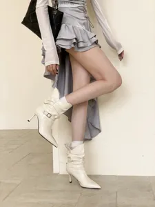 Botas de mujer con punta puntiaguda y tacón de aguja elegantes otoño invierno cortas