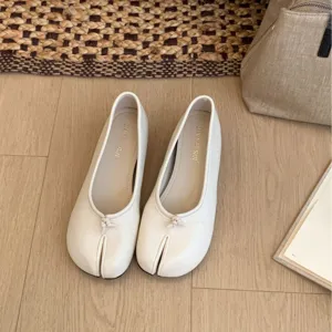 Zapatos planos Mary Jane blancos con punta dividida para mujer, zapatos tabi retro.