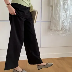 Grey velvet ballet flats, comfortable low-cut flat shoes for Korean style daily wear outfit.