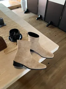 Bottines rétro françaises à talons carrés et bout carré pour femmes élégantes en daim beige