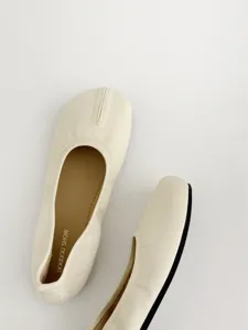 Comfortable soft leather split toe flat shoes minimalist daily wear stylish footwear