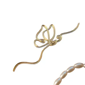 Gold acrylic butterfly cake topper for birthday party, exquisite dessert decoration.