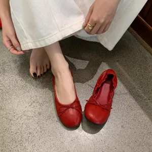 Rode lederen ballerina platte schoenen voor dames met strik ronde neus comfortabele