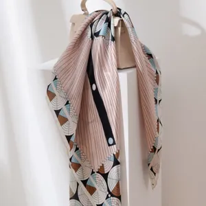 Primavera nuovo foulard seta donna lusso gelso quadrato collo sciarpa moda elegante accessorio.