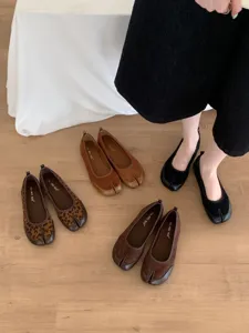 Scarpe basse Mary Jane con punta divisa da donna suola morbida stile retrò vari colori