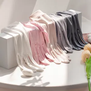 Long mulberry silk gloves, thin UV protection five-finger gloves for summer sun protection.
