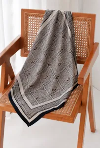Paisley cashmere blend scarf luxury vintage square shawl for women autumn winter fashion