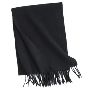 Sciarpa nera in lana con frange inverno caldo monocolore accessorio classico moda
