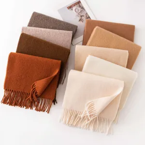 100% Lana d'Agnello Australiana Invernale Calda Tinta Unita Sciarpa Lavorata a Maglia Con Nappe Accessori Moda Donna