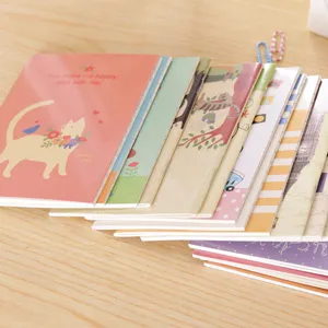 Bonito juego de mini cuadernos de bolsillo, bloc de notas portátil con diseños coloridos.