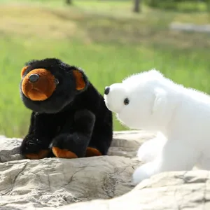 Detaillierte Ansicht von Simulations-Eisbären und Schwarzbären Plüschtieren, weiche Puppe.