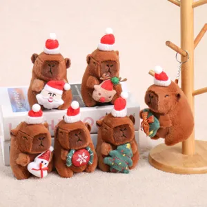 Lindo colgante de felpa de capibara de Navidad llavero suave peluche bolso encanto regalo.