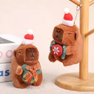 Peluche de capibara de Navidad llavero lindo animal de peluche colgante para mochila.