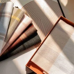 Classic plaid cashmere scarf with double-sided design, thick and warm for autumn and winter.