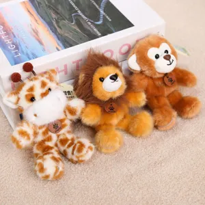 Set portachiavi in peluche di animali carini, giraffa, leone e scimmia. Ciondolo per borsa morbido.