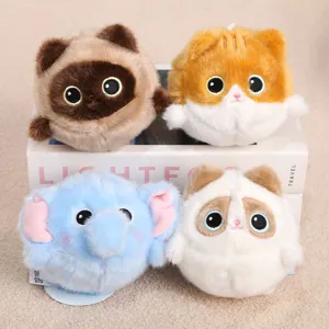 Bonito juego de llaveros de peluche con diseños de gato y elefante, suave juguete de descompresión.