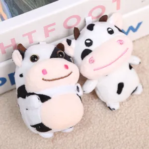 Simpatico portachiavi in peluche di mucca, adorabile ciondolo borsa animale soffice per il regalo.