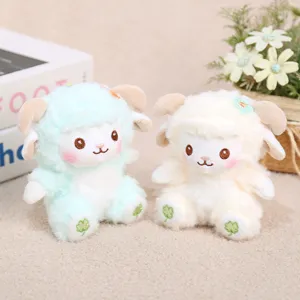 Joli ensemble de pendentifs en peluche mouton, douces poupées agneau brodées pour sacs.