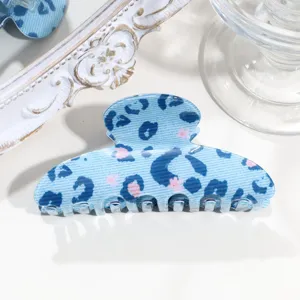 Blaue Leo-Muster Haarklammer mit rosa Blumen, stylische Resin Haarklammer für den Alltag.