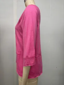 Women pink casual 3/4 sleeve top, round neck loose patchwork t-shirt detail view.
